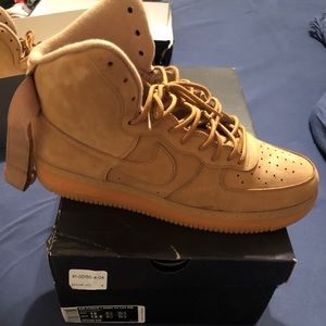 Tan high top forces
